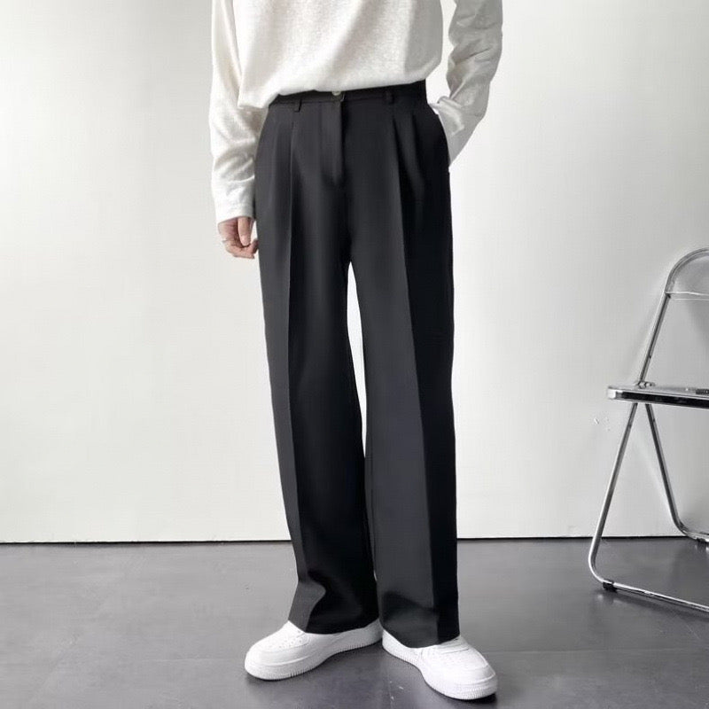 GUNSAN Slim-Fit Trousers