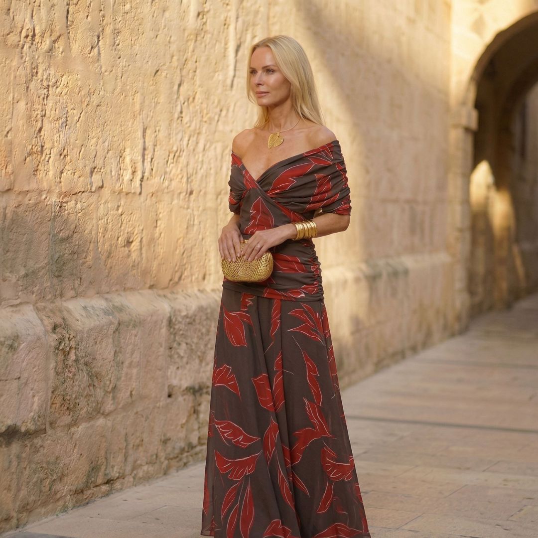 Poppy | Elegant Leaf-Print Maxi Dress — Red