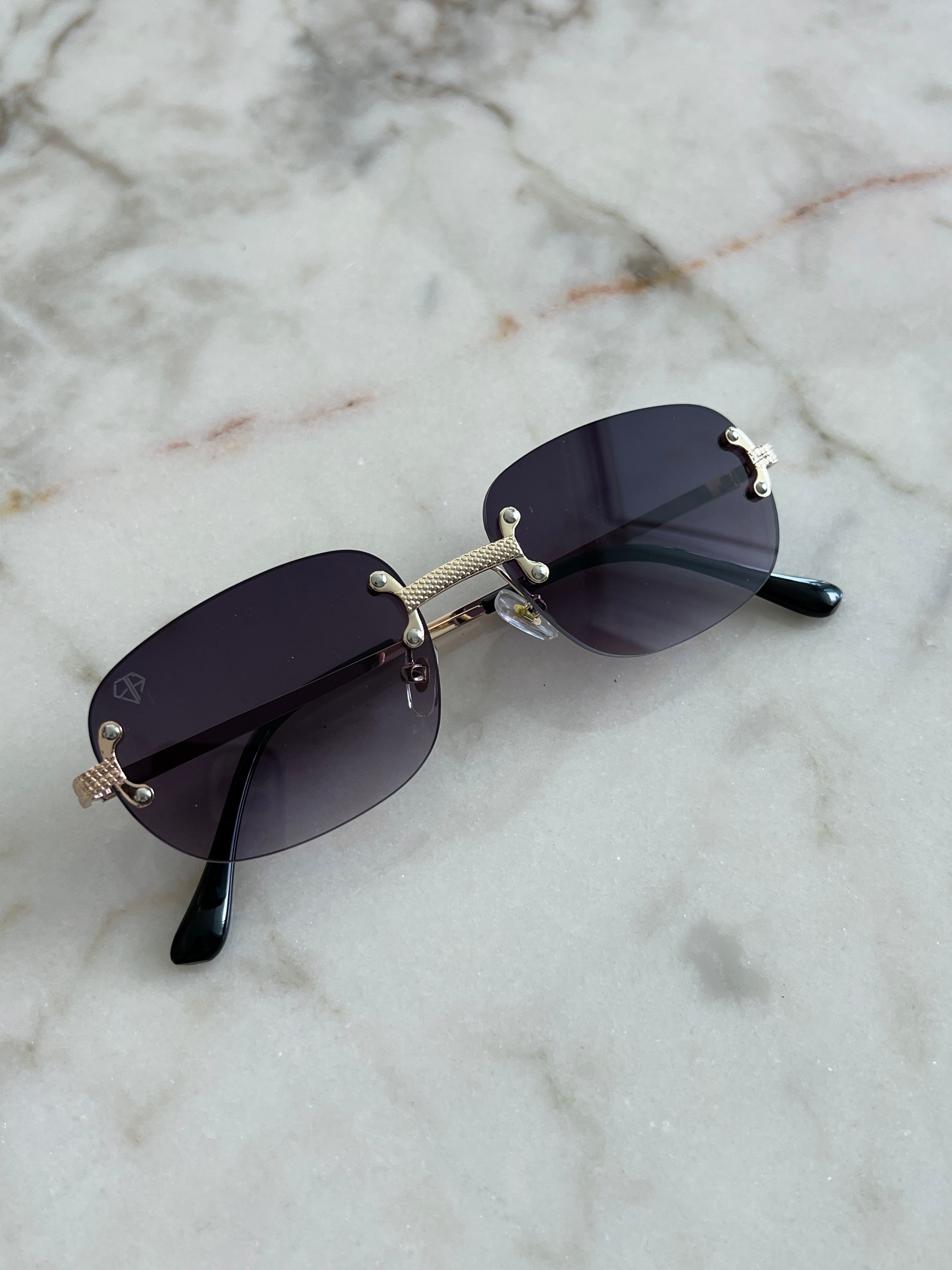 MAGNO | Smoke Grey Sunglasses