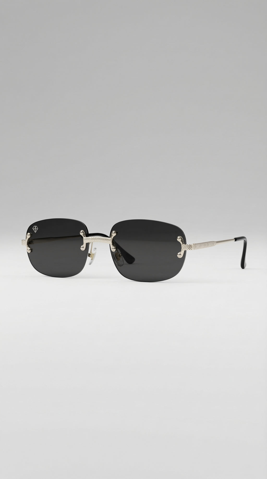MAGNO | Smoke Grey Sunglasses