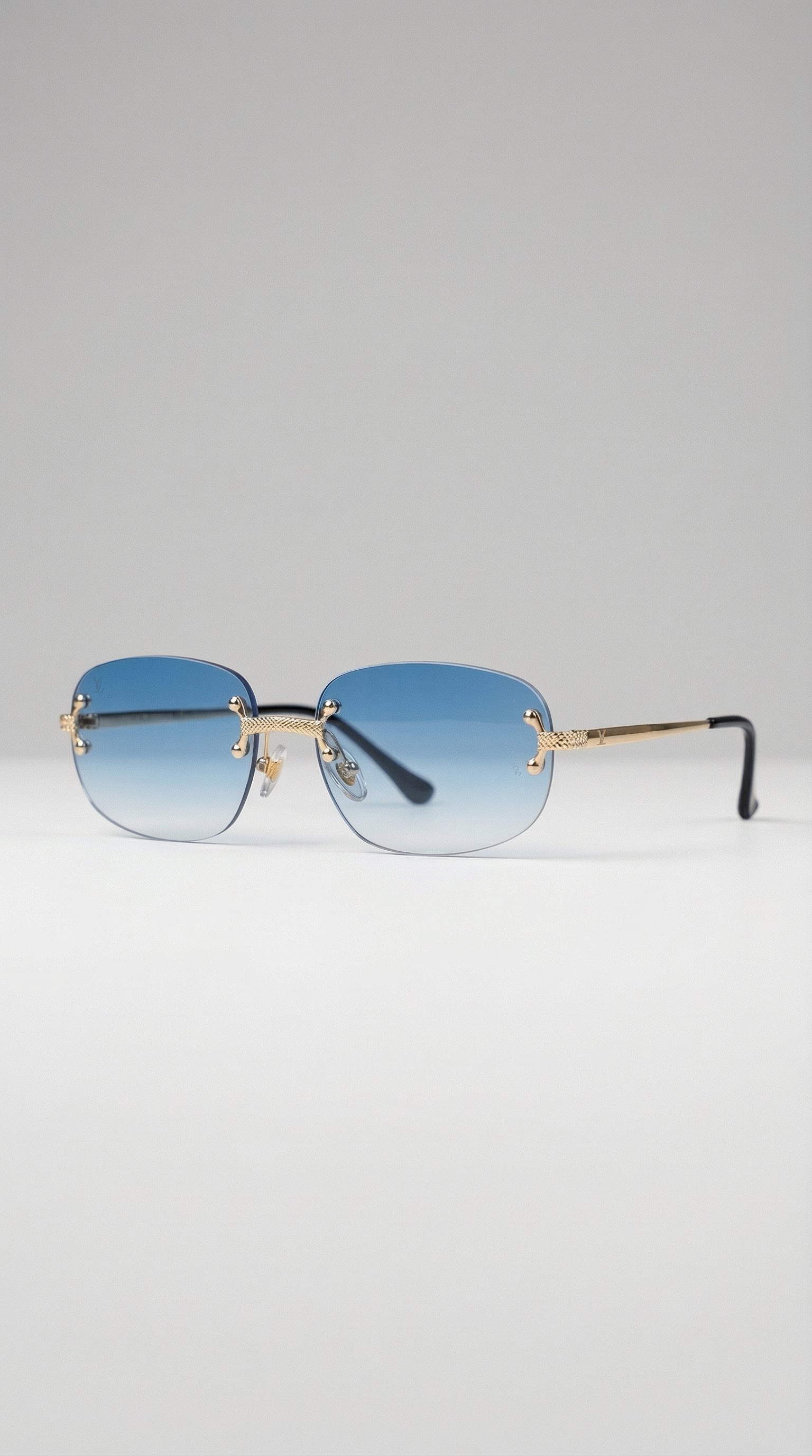 ALESIO | Sky Blue Sunglasses